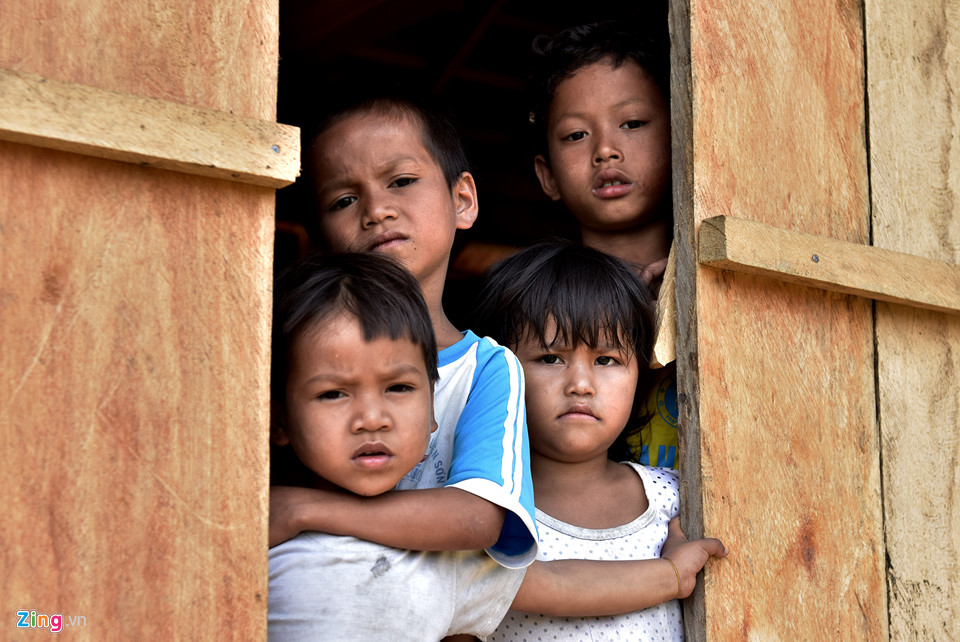 Tảo hôn, người phụ nữ 30 tuổi chuẩn bị vượt cạn lần thứ 6